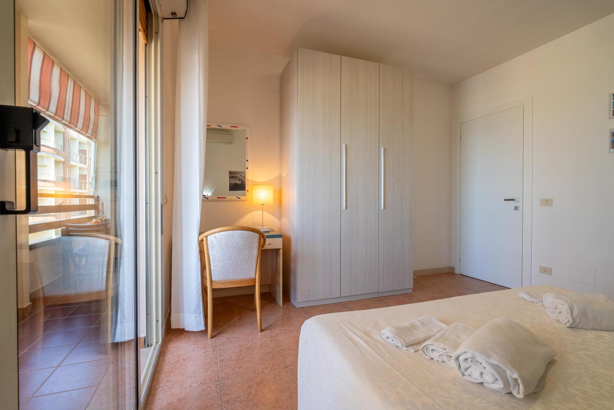Residence La Rosa Di Nettuno Marina di Grosseto Ngoại thất bức ảnh